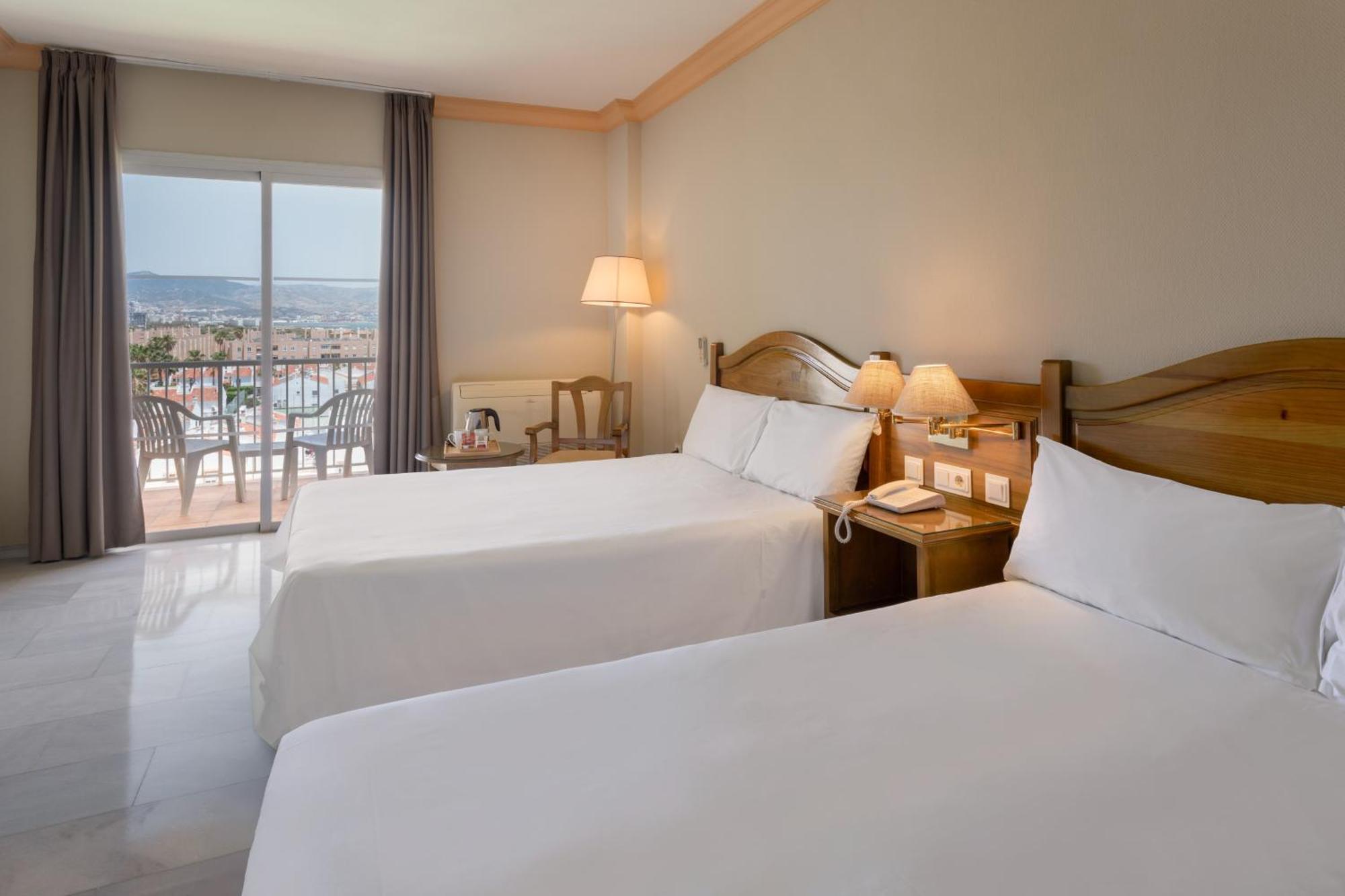 Hotel Sol Guadalmar Málaga Esterno foto